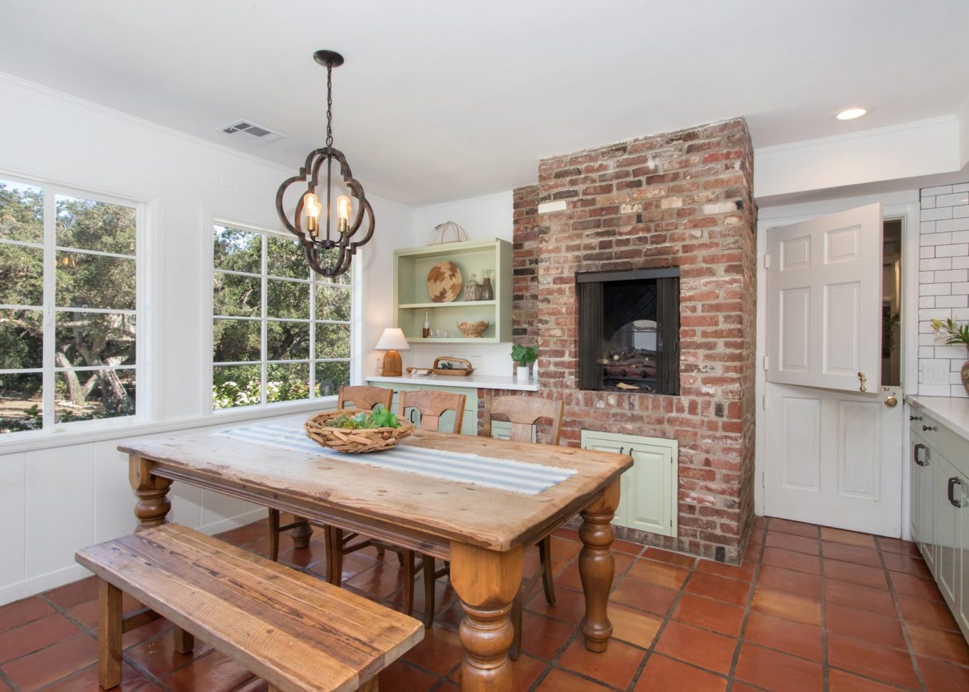 30 Diningroom Copy